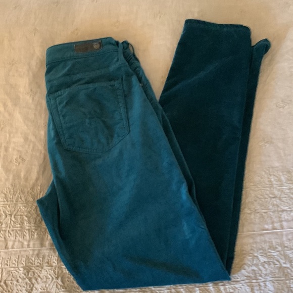 AG high-rise Stevie ankle velvet Size 28